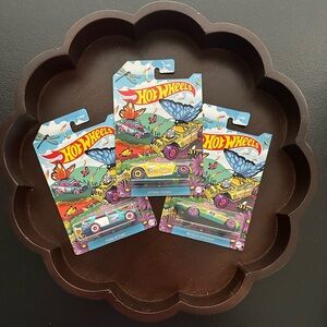 Assorted Hot Wheels Die-Cast Cars Set of 5